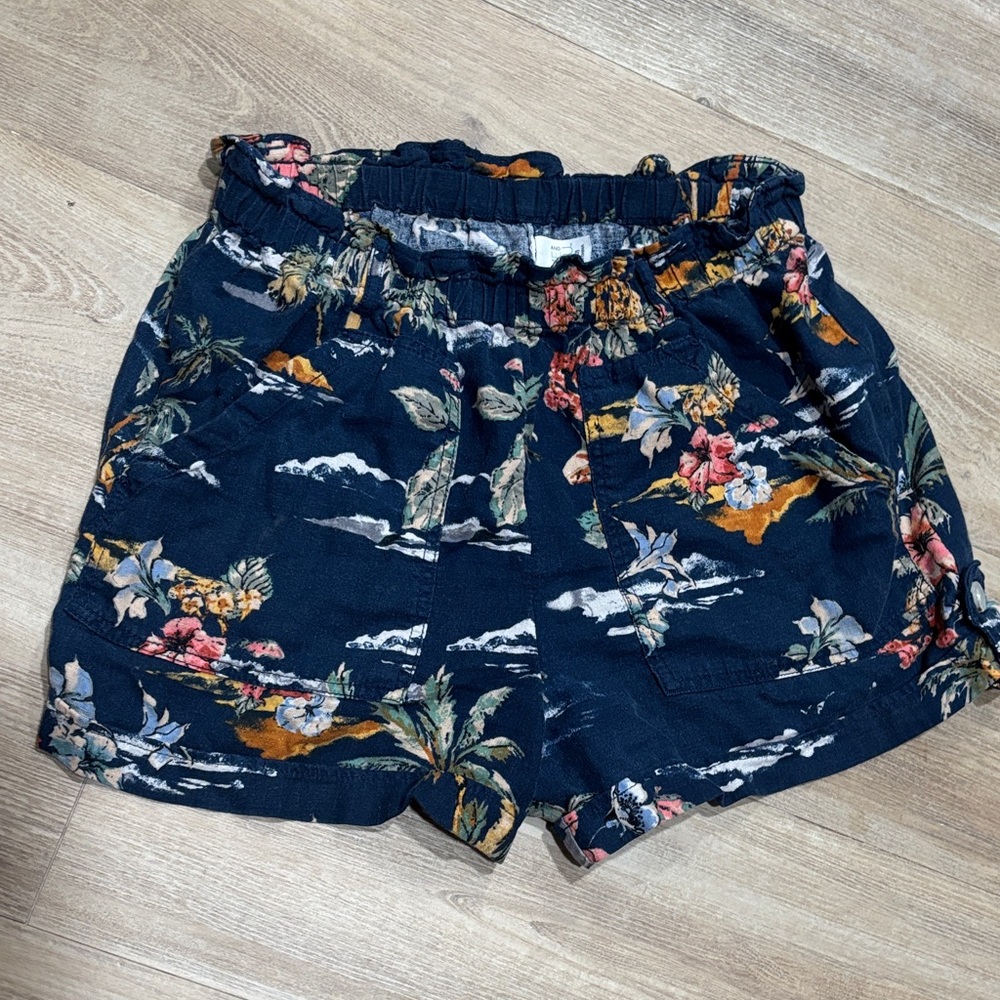 Women’s Hawaiian Floral Elastic-Waist Shorts